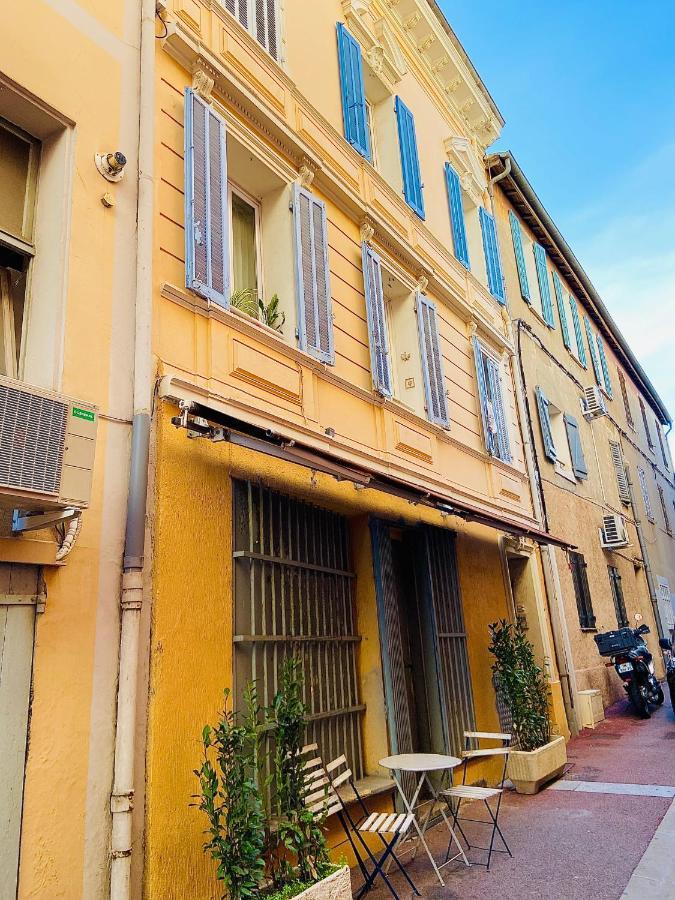 Studio 2 Neuf A 100M Des Plages Et De La Gare Saint-Raphaël Esterno foto
